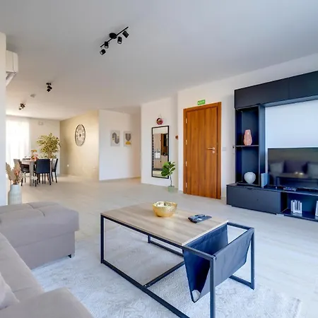 Luxury 3br Penthouse With Private Pool And Views Διαμέρισμα Hal Ghaxiak