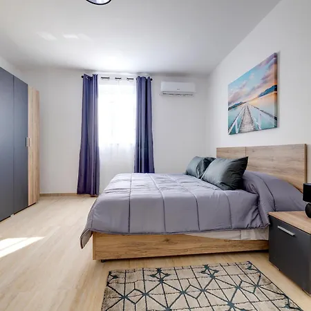 Luxury 3br Penthouse With Private Pool And Views Hal Ghaxiak