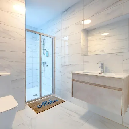 Luxury 3br Penthouse With Private Pool And Views Hal Ghaxiak
