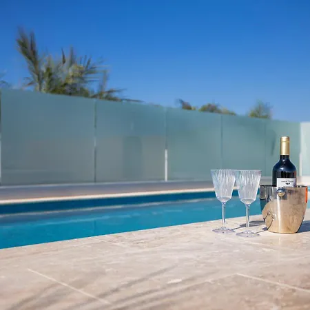 Luxury 3br Penthouse With Private Pool And Views Διαμέρισμα