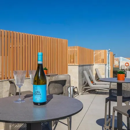 Διαμέρισμα Luxury 3br Penthouse With Private Pool And Views *